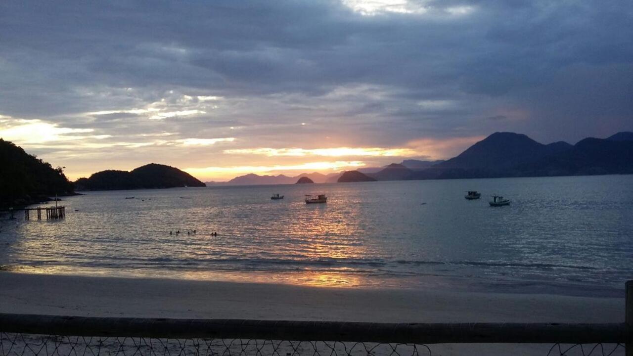 Chales Pe Na Areia - Ubatuba Luaran gambar
